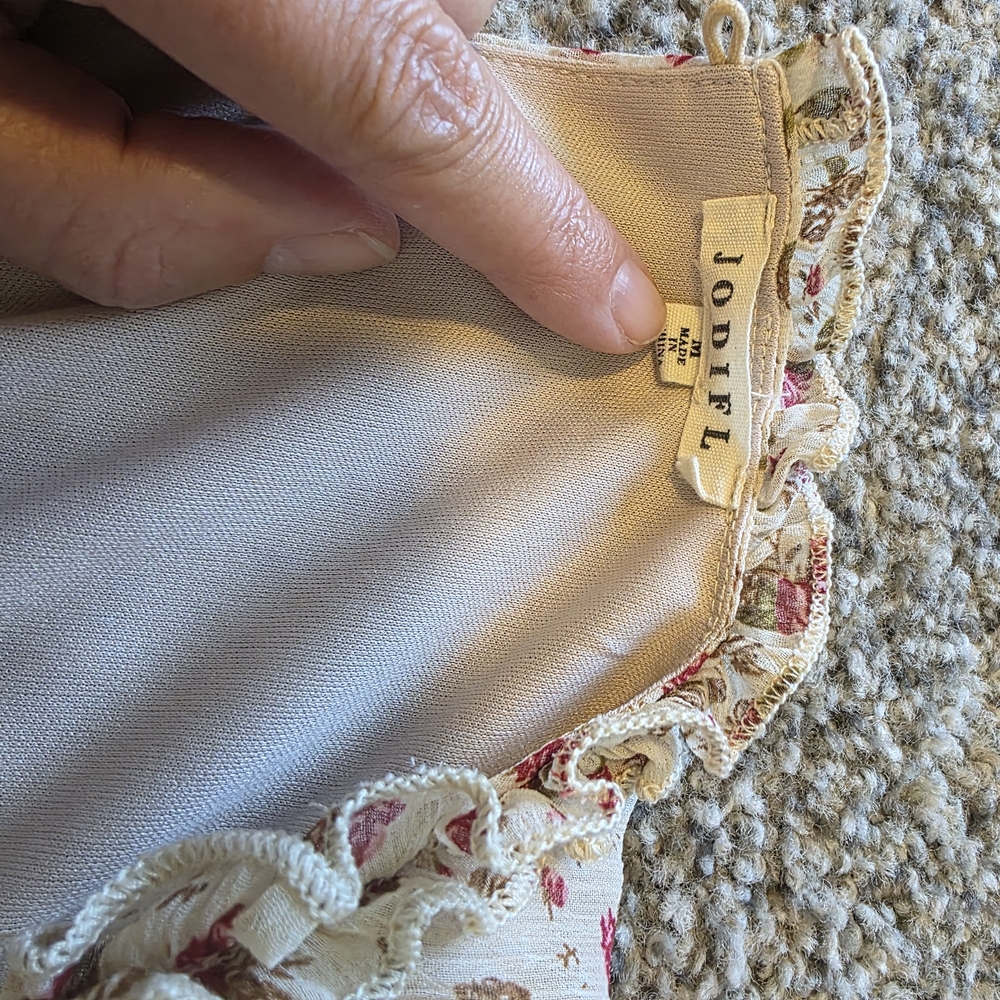 Floral Ruffle Tunic - Picture 4 of 5